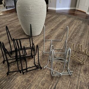 Easels